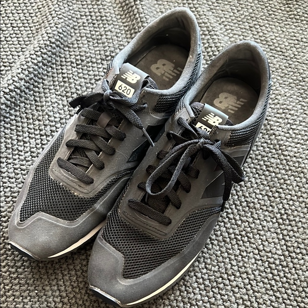 New Balance 620 Men's Black Sneakers
